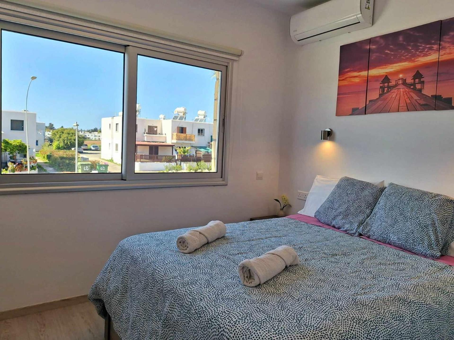 Appartamento Charming Holiday Retreat Kato Paphos Apt 400M To The Beach Esterno foto